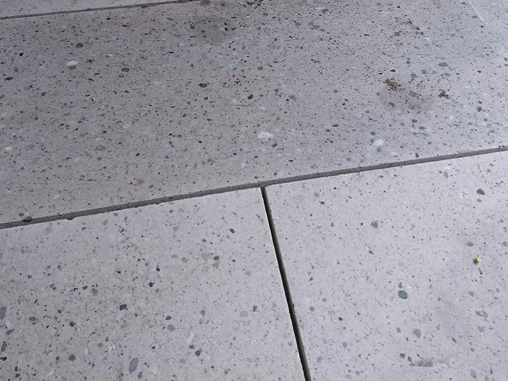 有限会社 村本石材工業所の提供サービス。建築石工事の制作